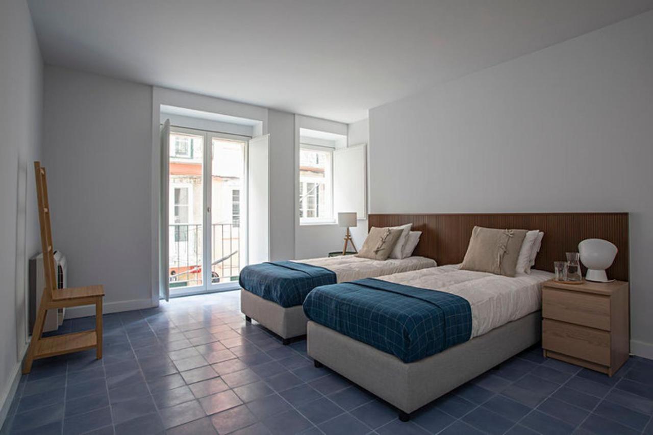 Piso Azul Premium Apartments In Bairro Alto By Lovelystay Lisbon Exterior photo