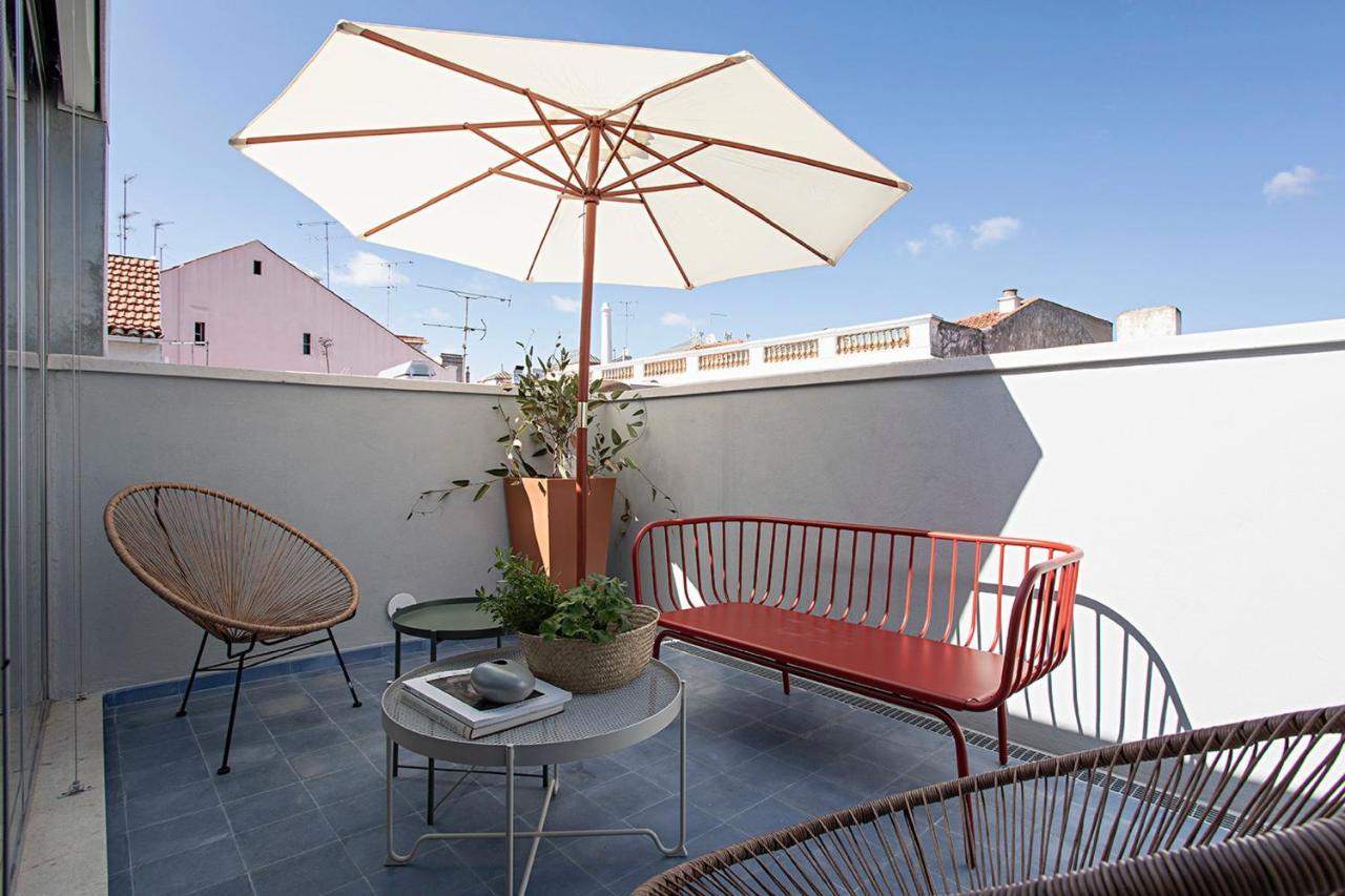 Piso Azul Premium Apartments In Bairro Alto By Lovelystay Lisbon Exterior photo